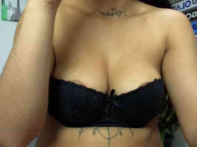 ScarlethJonz1 webcam