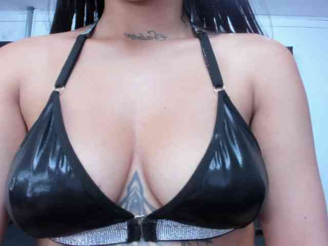 ScarlethJonz1 webcam