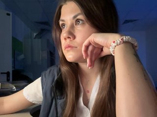 CupcakeBee Porn Show