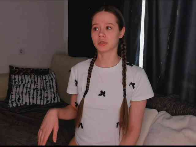 ViollaFoxxy webcam
