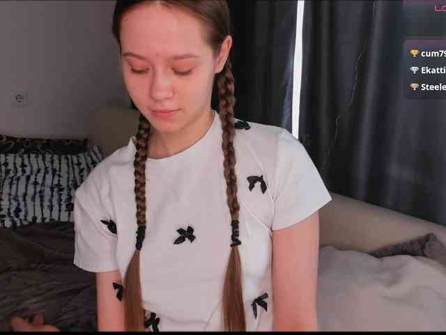 ViollaFoxxy Live Webcam on BongaCams