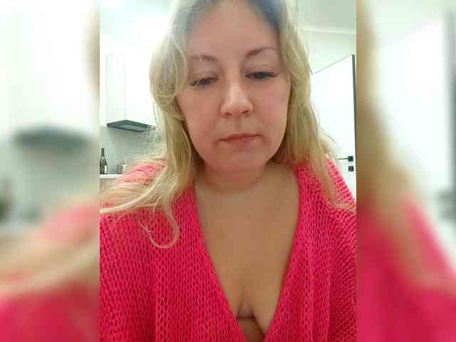 Russianbunny96 webcam