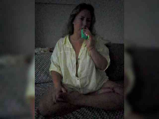 Russianbunny96 webcam