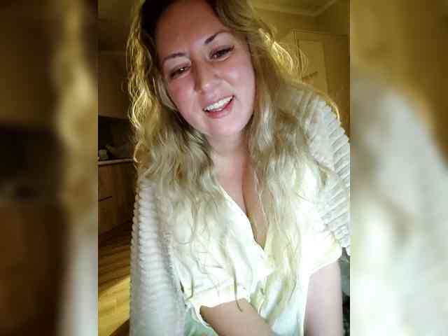 Russianbunny96 Live Webcam on BongaCams