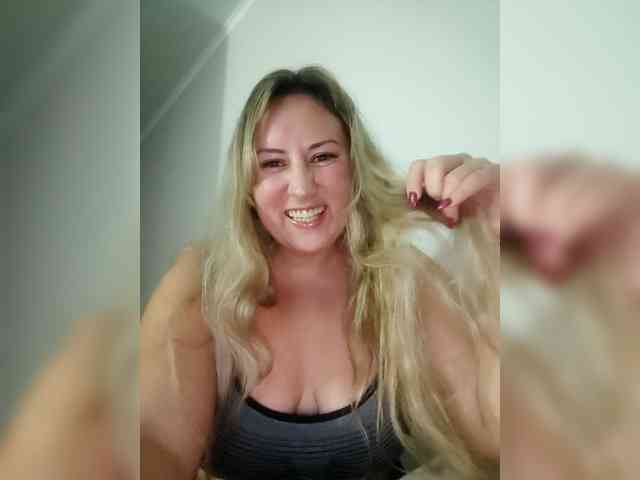 Russianbunny96 webcam