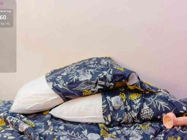 curvybrunnete curvybrunnete