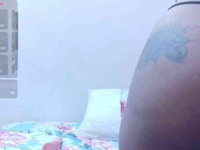 curvybrunnete curvybrunnete