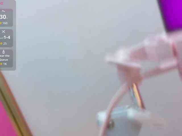 curvybrunnete curvybrunnete