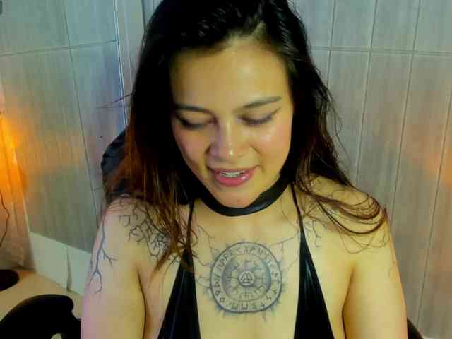 Adelaindiamond webcam