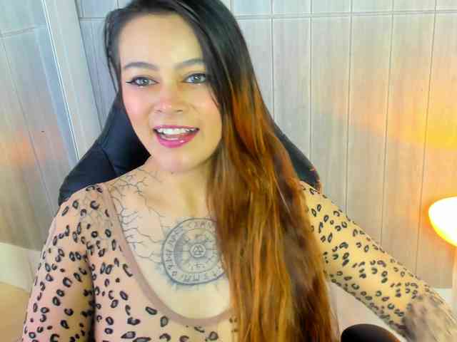 Adelaindiamond webcam
