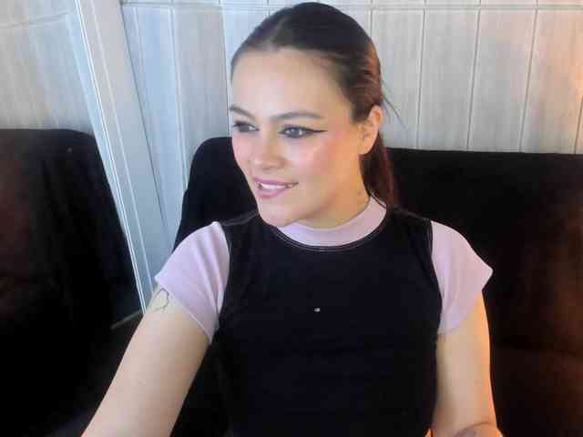 Adelaindiamond webcam