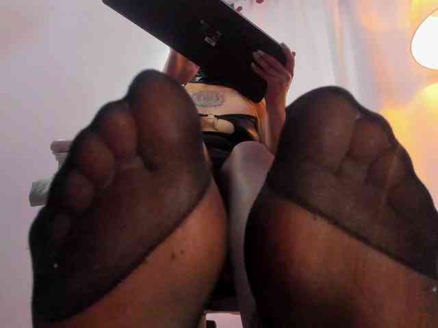 Adelaindiamond webcam