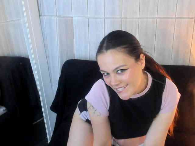 Adelaindiamond webcam