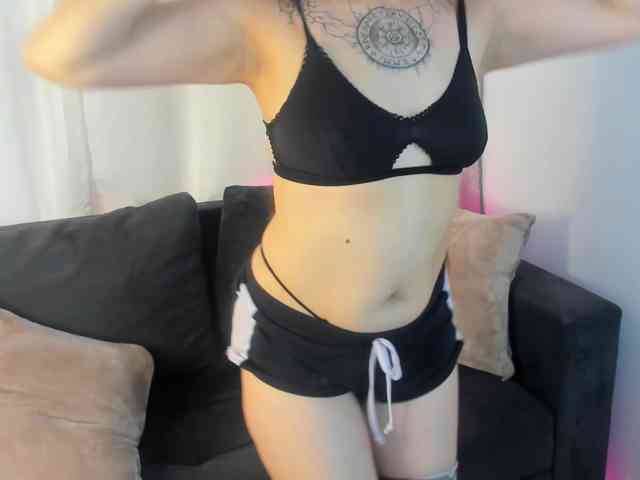 Adelaindiamond webcam