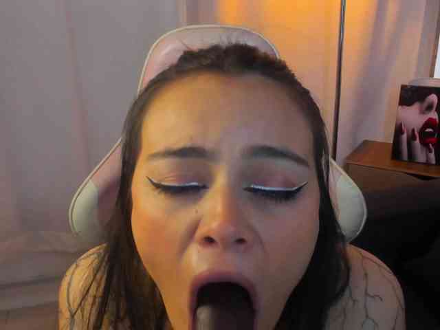 Adelaindiamond webcam