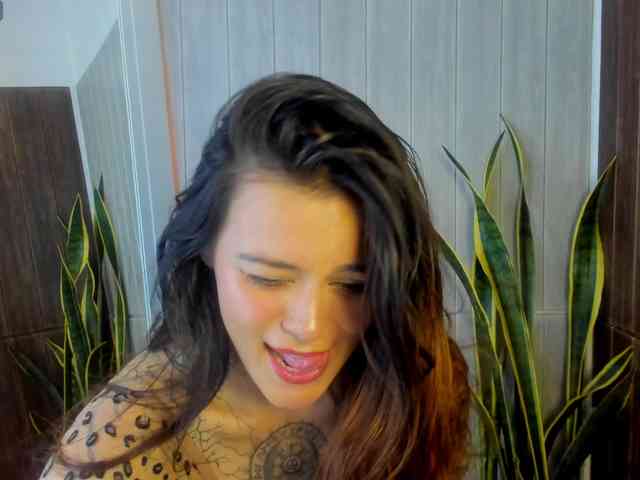 Adelaindiamond webcam