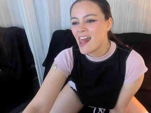 Adelaindiamond webcam