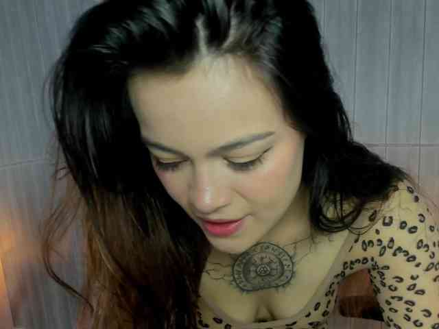 Adelaindiamond webcam