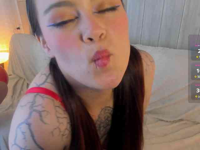 Adelaindiamond webcam