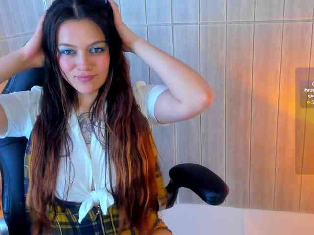 Adelaindiamond webcam