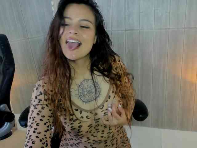 Adelaindiamond webcam