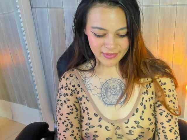 Adelaindiamond webcam