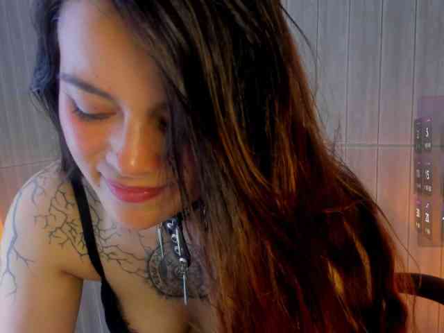 Adelaindiamond webcam