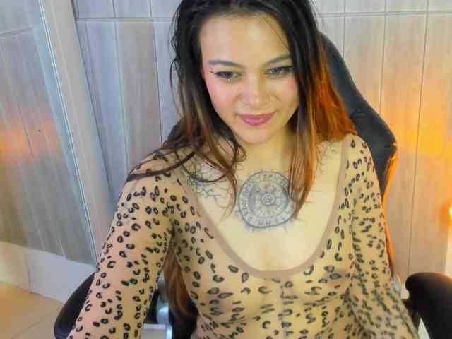 Adelaindiamond webcam