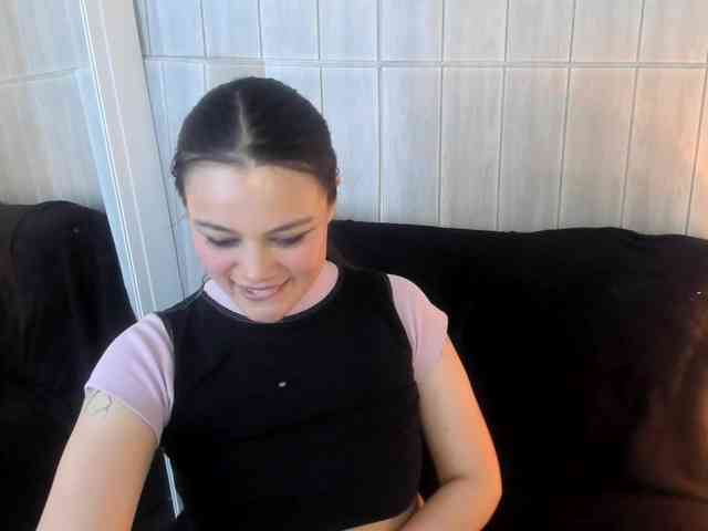 Adelaindiamond webcam