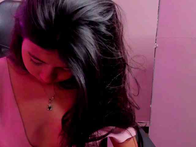 scarletrose- scarletrose-