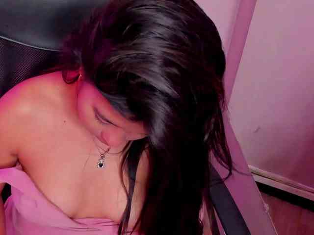 scarletrose- scarletrose-