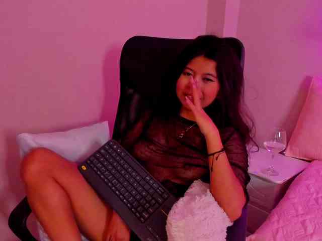 scarletrose- scarletrose-