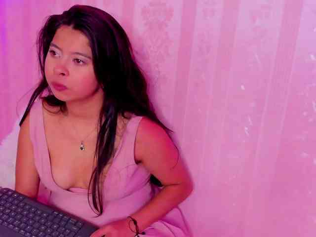 scarletrose- scarletrose-