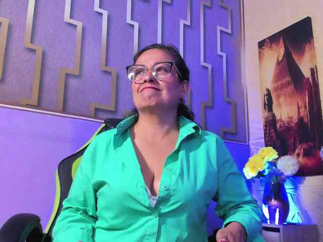 aurora-saenzz webcam