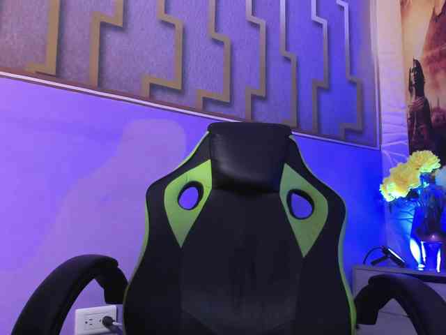 aurora-saenzz webcam