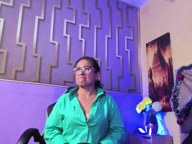 aurora-saenzz webcam