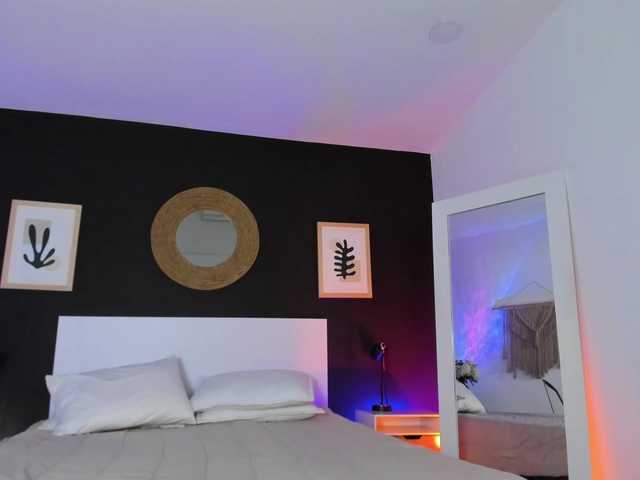 VioletPaket's BongaCams show and profile