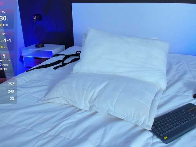 VioletPaket's BongaCams show and profile