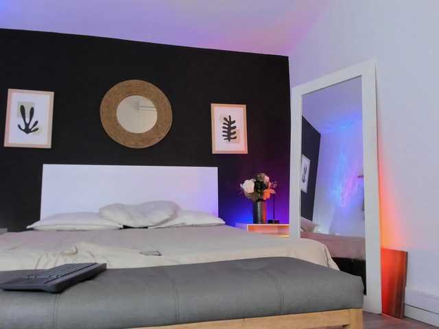 VioletPaket's BongaCams show and profile