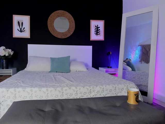 VioletPaket's BongaCams show and profile