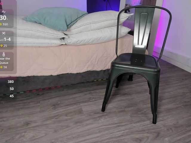 VioletPaket's BongaCams show and profile