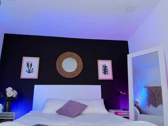 VioletPaket's BongaCams show and profile