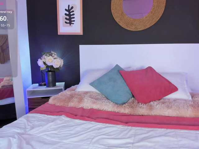 VioletPaket's BongaCams show and profile