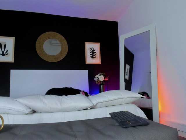 VioletPaket's BongaCams show and profile