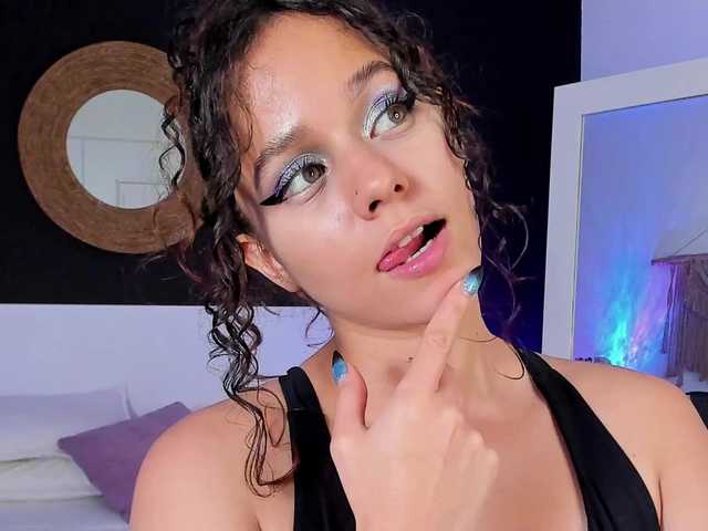 VioletPaket's BongaCams show and profile