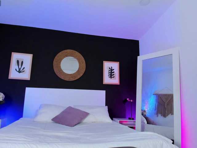 VioletPaket's BongaCams show and profile