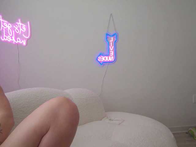 TheRosieCheeks's BongaCams show and profile