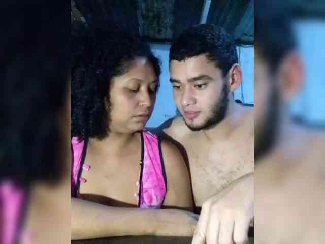 IsabelAndSnow webcam