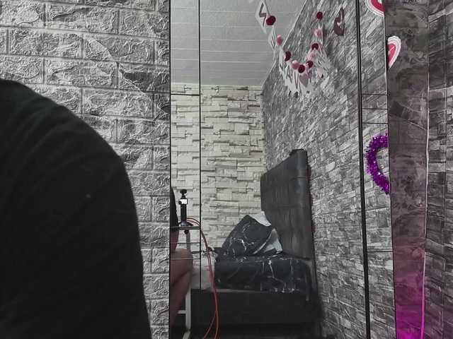 Rich-couple-69's BongaCams show and profile