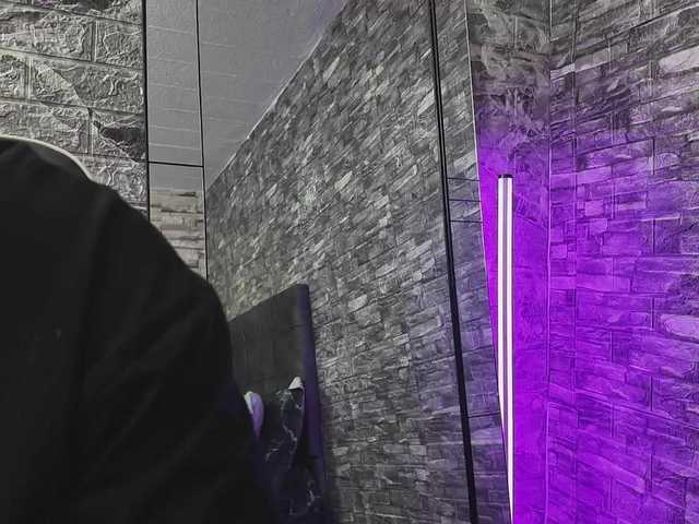 Rich-couple-69's BongaCams show and profile